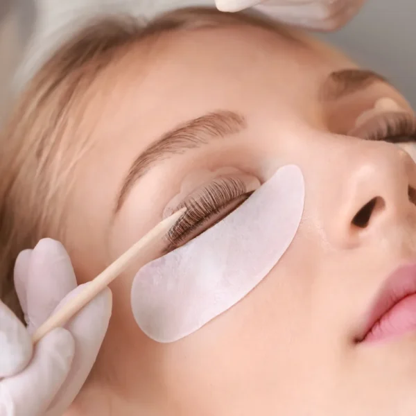 Lashlift & färgning av fransar